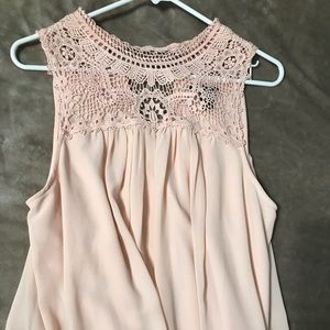 Forever 21 no sleeve blouse